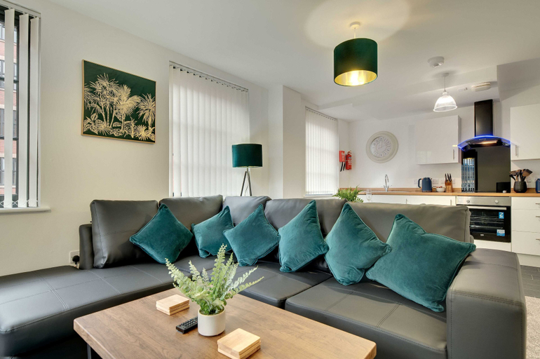 Living area 5, Charltons Bonds Apartments 1B - By Week2Week, Newcastle upon Tyne