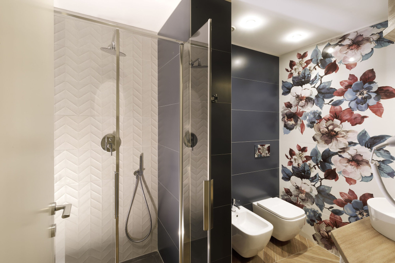 Bathroom 5, Hotel Baylle, Cagliari