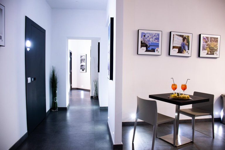 Others 4, Megaris Luxury Suite Rooms, Napoli