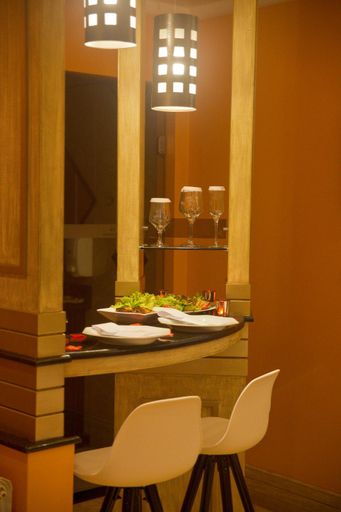 Food & Drinks 4, Monn Cherry Motel, Lajedão
