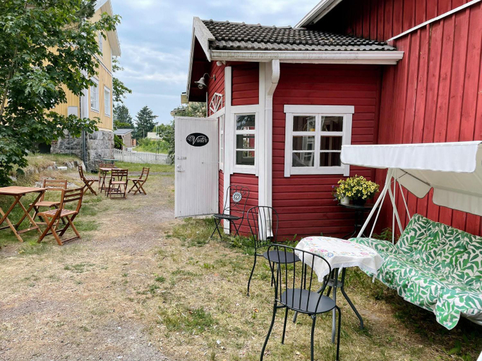 Others 4, Vinter Bed & Breakfast, Finland Proper