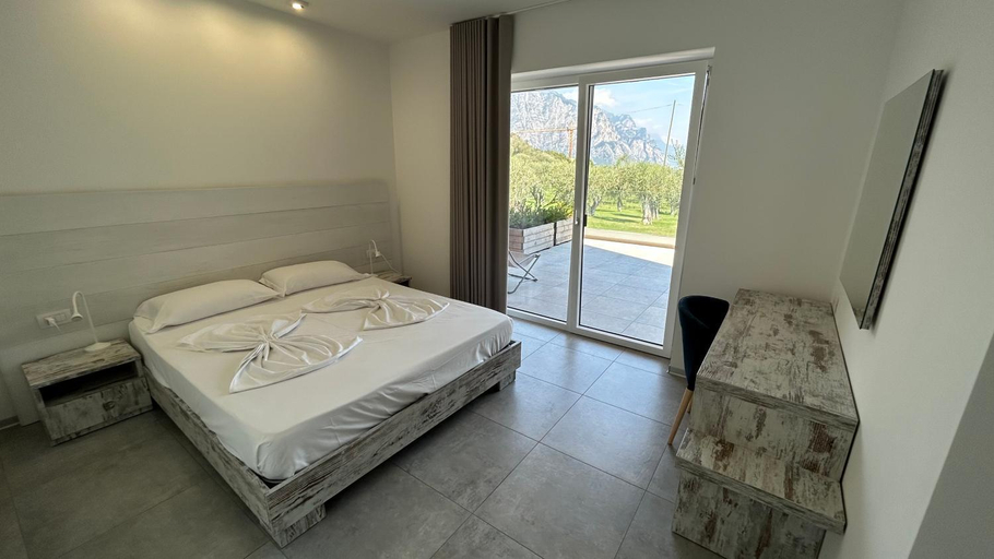 Bedroom 2, Residence Malcesine Active & Family, Verona