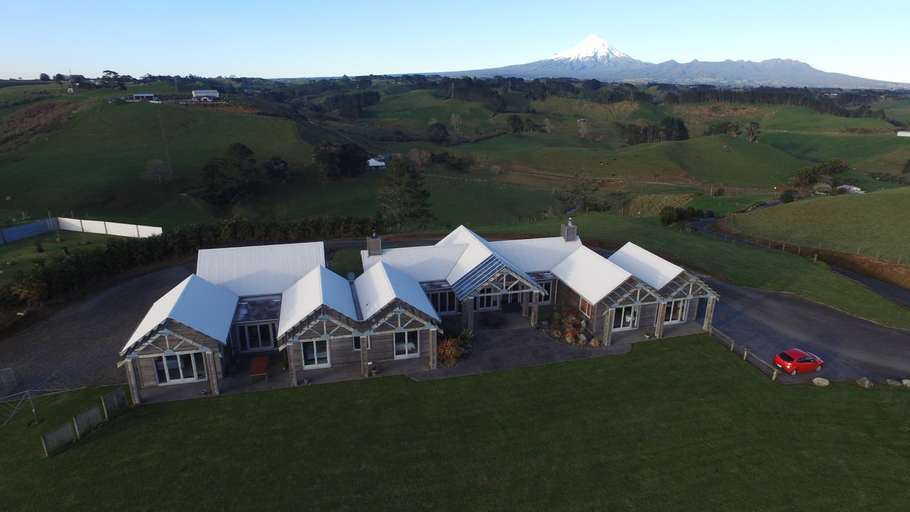 Others 5, Taranaki Country Lodge, New Plymouth