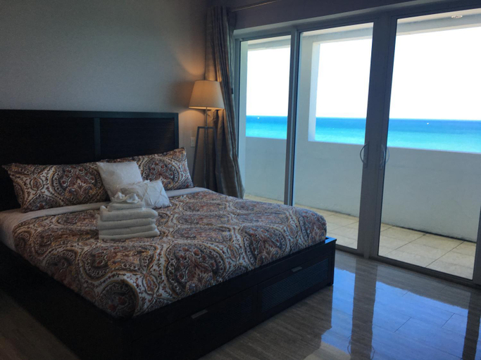 Others 2, Penthouse in the sky, Miami-Dade