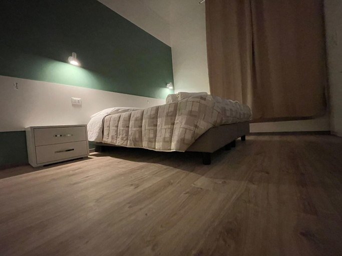 Bedroom 2, guest house cernaia, Rome
