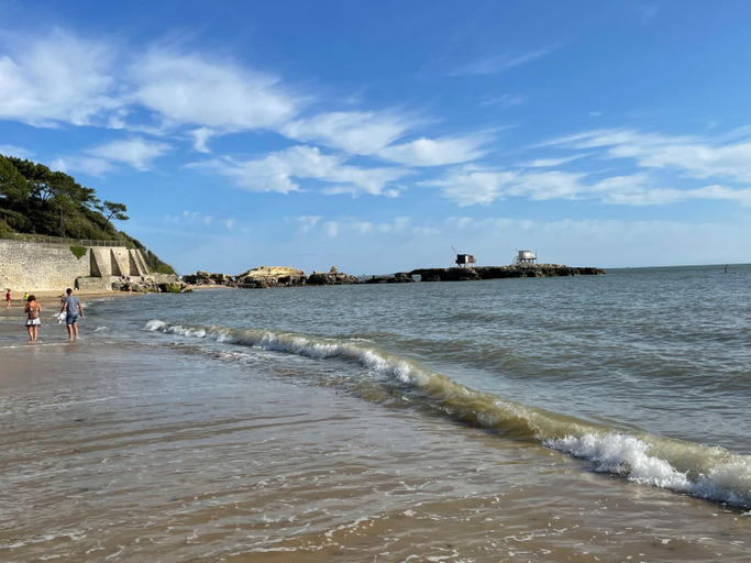 Others 4, LauRina - Chambre, SDB, terrasse, arrivee autonome, Charente-Maritime