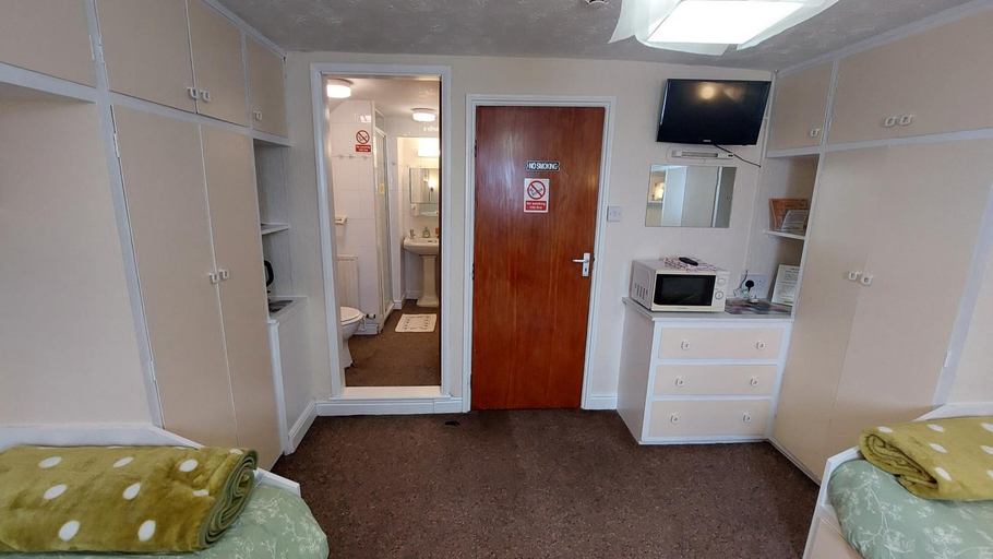 Others 3, Tennyson Lodge, Lincolnshire