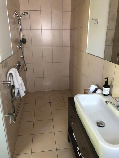 Bathroom, Orokawa Bay Retreat, Hauraki
