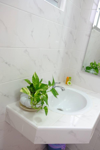 Bathroom 4, WeRest Hotel, Muang Khon Kaen