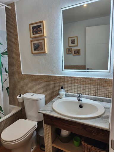Bathroom 3, Ohana Tarifa, Cádiz