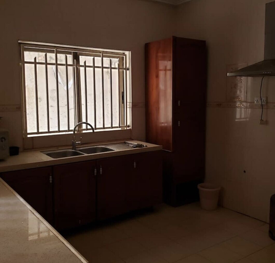 Others 5, SMART DWELLINGS, Kombo Saint Mary