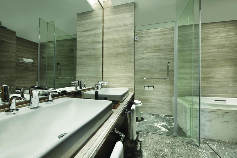 Bathroom 5, Grand Barony Qingdao Airport Hotel, Qingdao