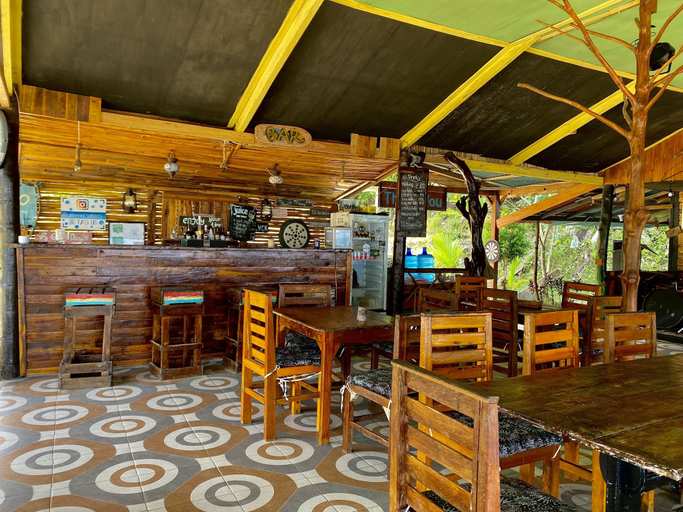 Food & Drinks 4, Rickys Beach House, Padang