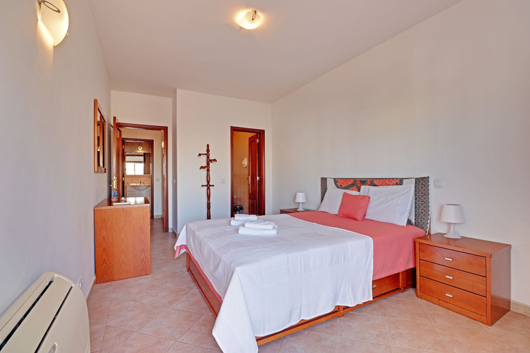 Bedroom 2, Praia DA Rocha Central With Pool, Portimão
