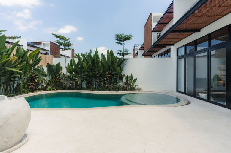 Sport & Beauty 5, Paradise Living Villa Canggu, Badung