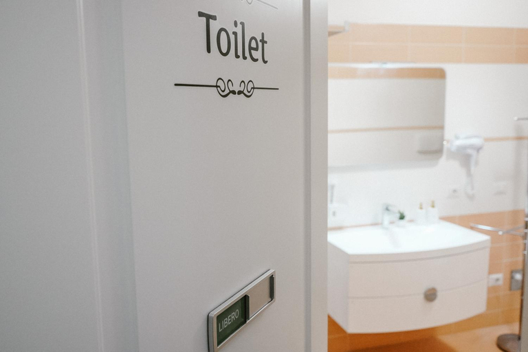 Bathroom, TROPICAL ROOMS Vista Mare, Crotone