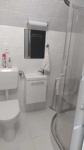 Bathroom 3, SunGarden Vendeghaz, Tiszaújváros
