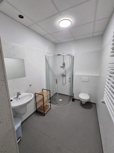 Bathroom 5, Pokoje CMK, Jelenia Góra