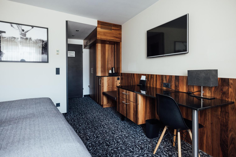 Bedroom 3, Hotel Grauer Bar, Innsbruck