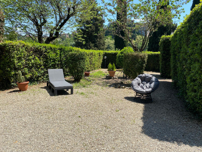 Others 5, Villa Zara, Siena