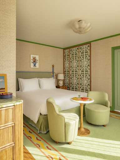 Bedroom 4, La Fantaisie, Paris