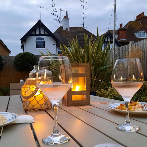 Others 5, Viva Guest House, Essex