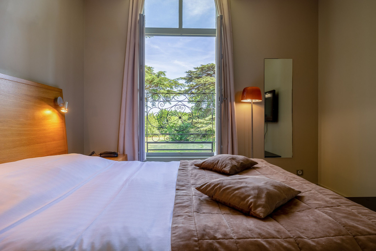Bedroom 3, Hôtel & Spa du Château, Charente-Maritime