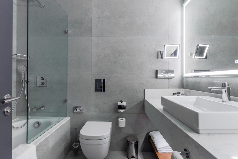 Bathroom 5, Radisson Blu Hotel, Tashkent, Tashkent City
