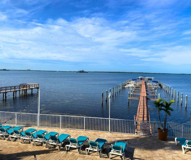 Others 4, Beso Del Sol Resort, Pinellas