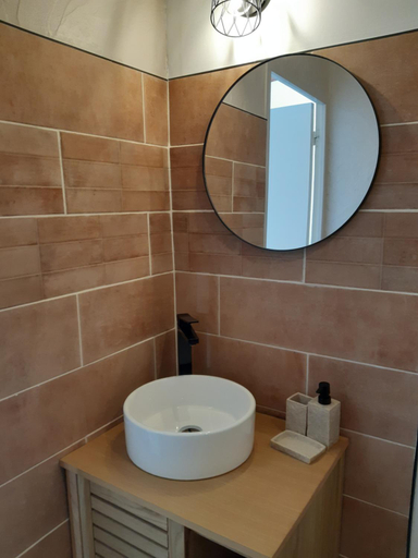 Bathroom 1, Au Charme de l'Eure, Eure-et-Loir