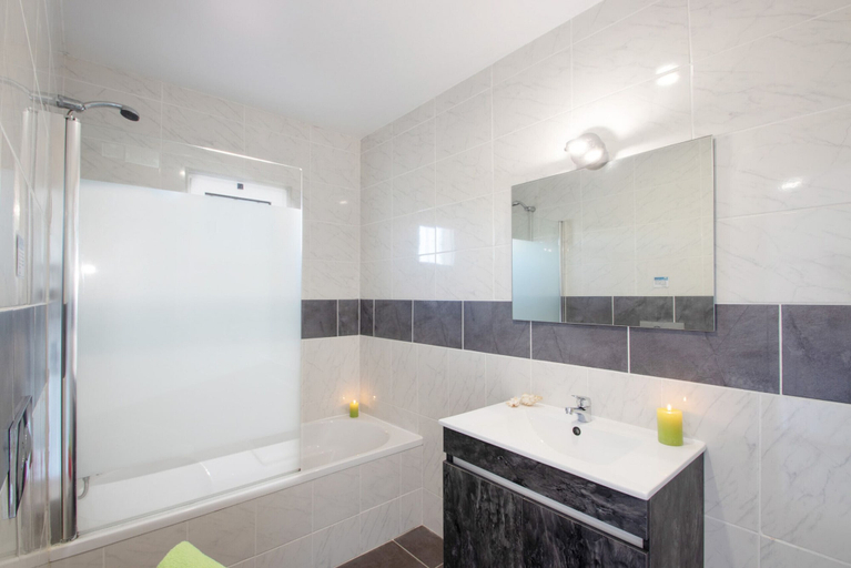 Bathroom 3, Villa Praia, Albufeira