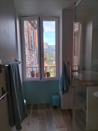 Others 2, Chambre d'hotes Les Tomettes, Alpes-Maritimes