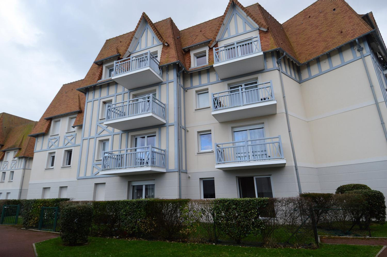 Exterior & Views 1, Jardin - a 50m de la plage - Wifi - Parking, Calvados