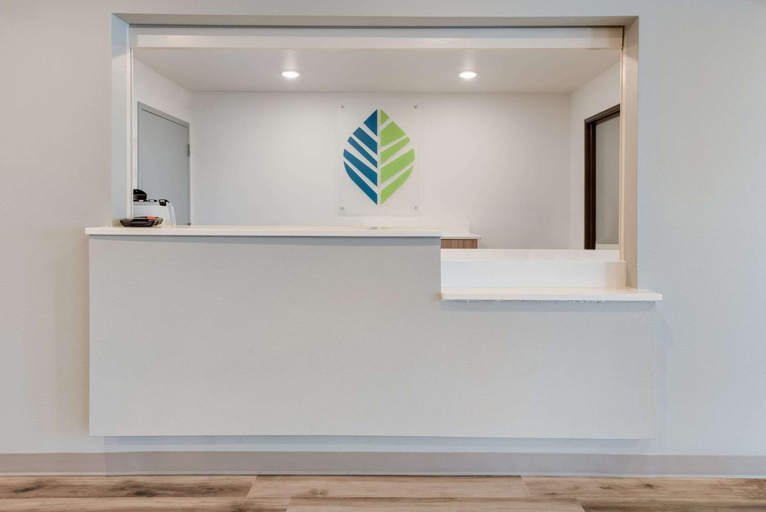 Public Area 2, WoodSpring Suites Meridian, Ada