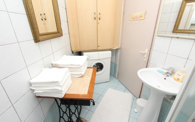 Bathroom 3, Apartments Milkana, Rovinj