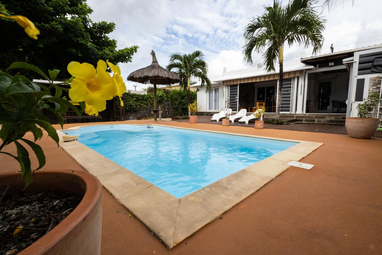 Facilities 5, Les Villas 33