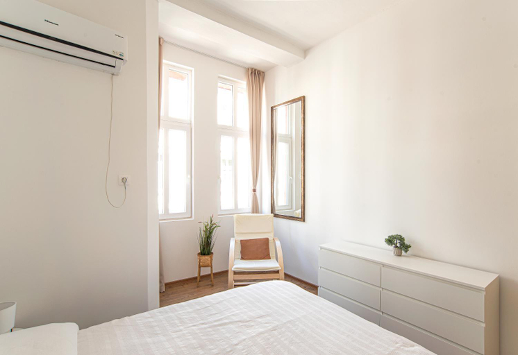 3, Supreme Luxury Top Central 1 Bedroom Apartment, Stolichna