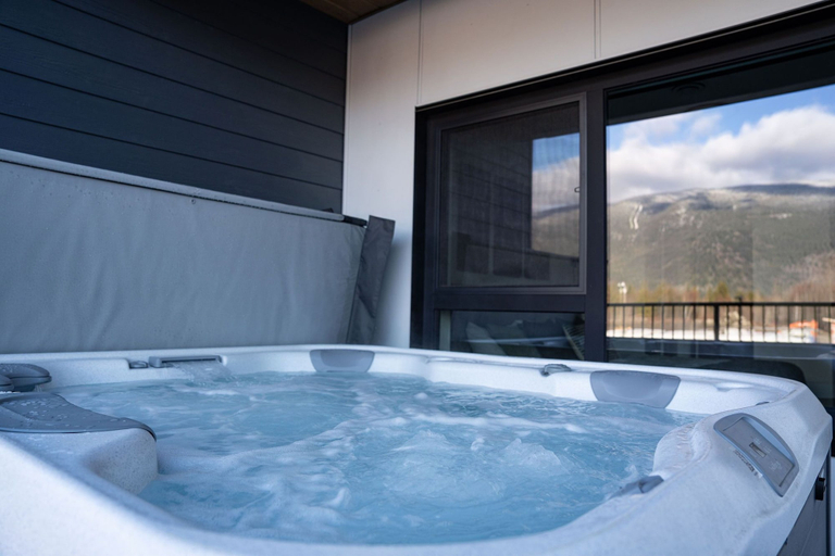 Bathroom, Villa 23 Cabot Peaks Revelstoke Vacation, Columbia-Shuswap