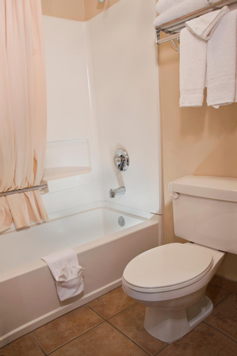 Bathroom 4