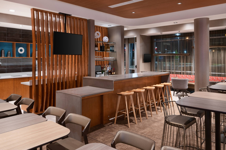 Food & Drinks 5, SpringHill Suites by Marriott Tifton, Tift