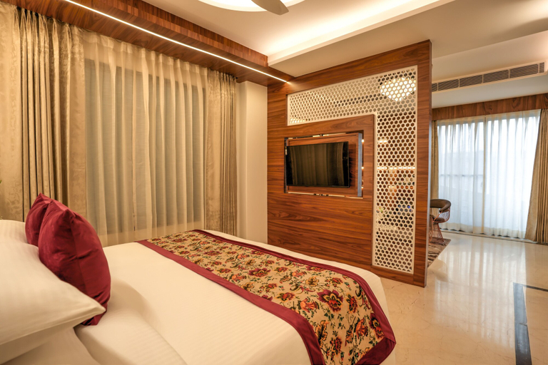 Bedroom 3, Hotel Rj, Gautam Buddha Nagar