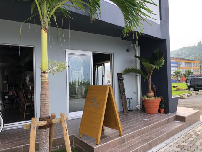 Food & Drinks 4, Gate Inn Nago, Nago