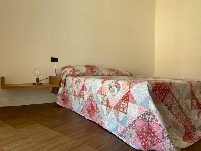 Bedroom 2, Delizioso Trilocale a due passi dal mare di Albenga, Savona