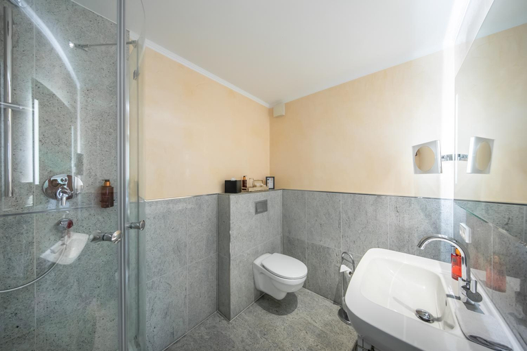 Bathroom 5, Die LU - Luttelforster Muhle, Viersen