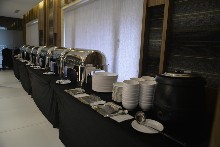 Food & Drinks 5, Central A Boutique Hotel, Belgaum