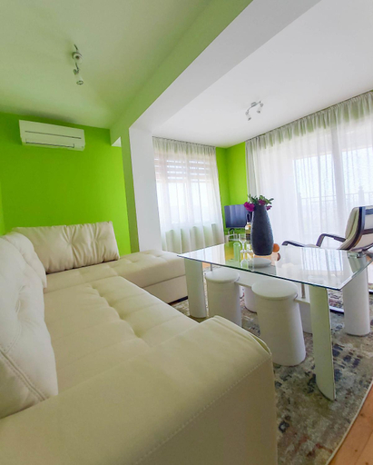 Others 5, Villa Makeli, Balchik