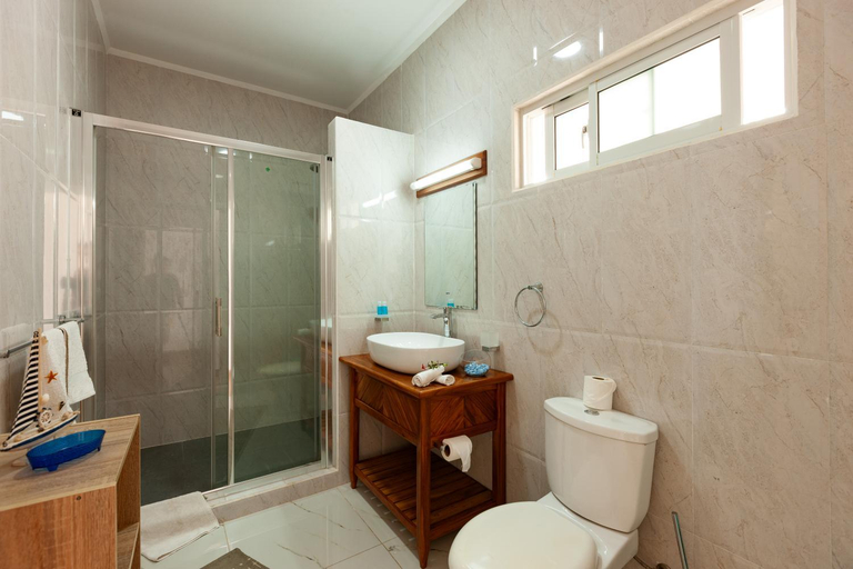Bathroom 3, Villa Anse La Blague