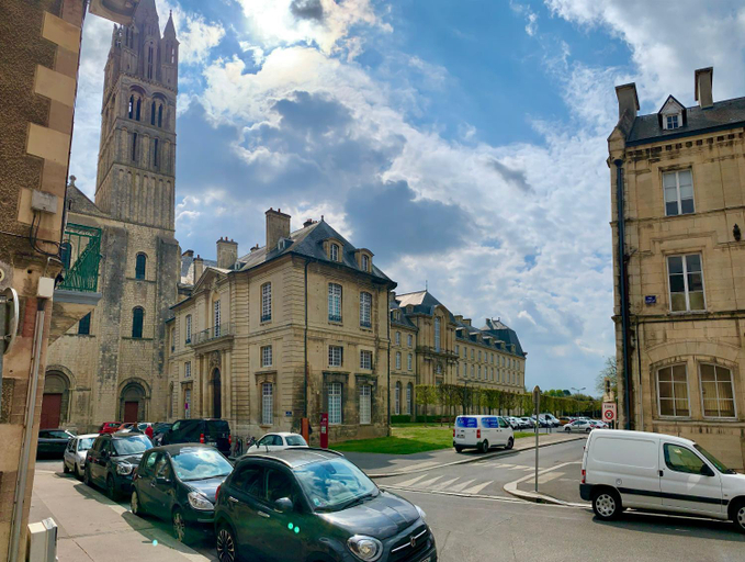 Others 4, City Affaire, Petit dejeuner OFFERT en Hypercentre, Calvados