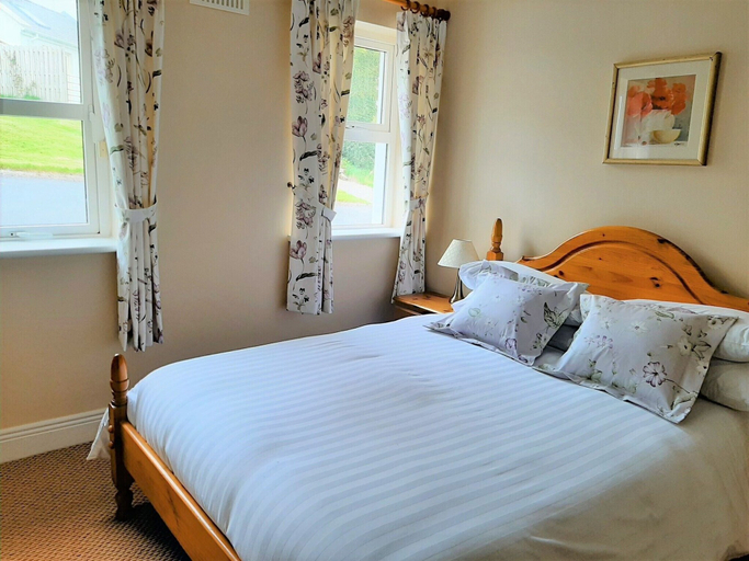 Bedroom 3, Abhainn Ri Cottages
