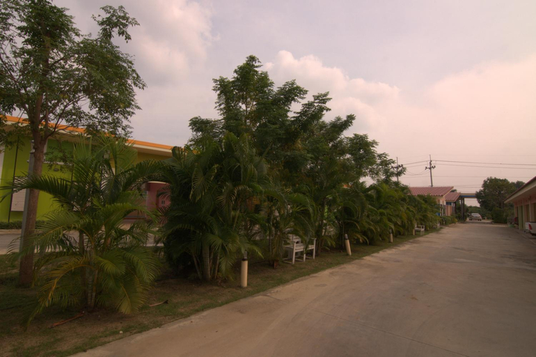 Others 5, The Palm Resort Kampeang Saen., Kamphaeng Saen